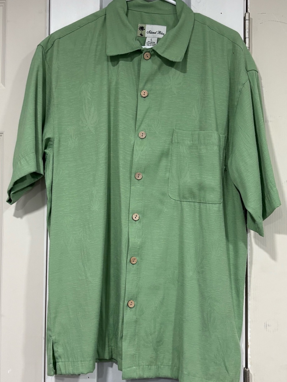 Island Blue Mens Large Green Hawaiian Camp Shirt Rayon Blend Palm Leaf Casual L